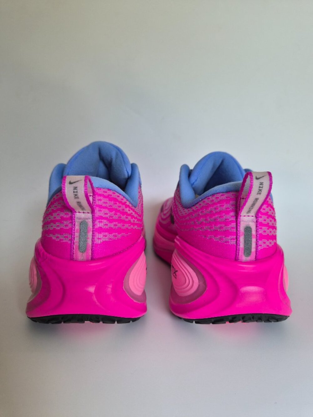 Nike Vomero Plus - Women - Size 7 - Picture 5 of 10